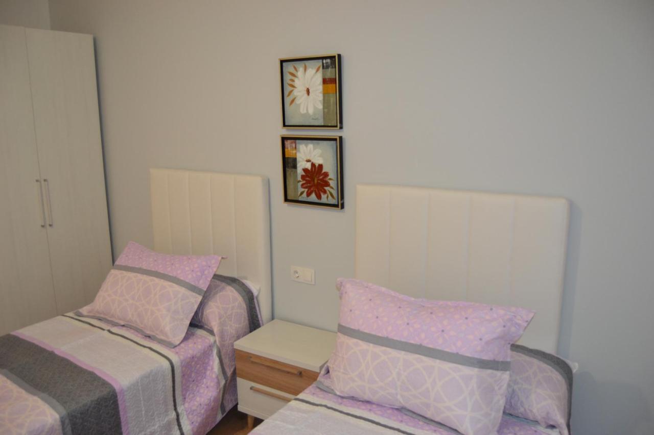 Ferienwohnung Inmoinsuas Marisol House Sarria Exterior foto